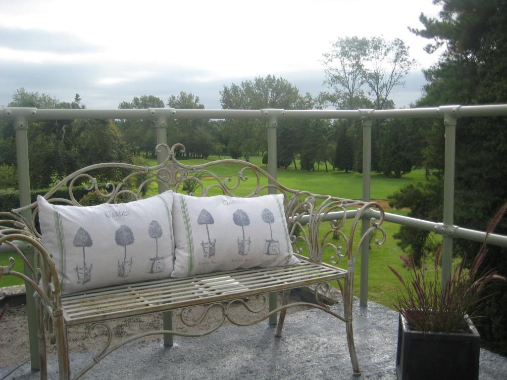 Burford Lodge Luaran gambar
